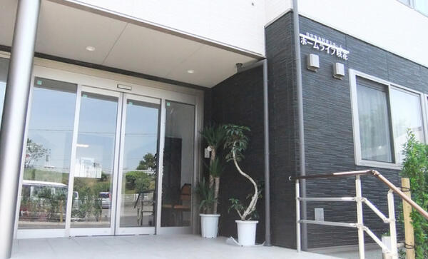 ホームライフ咲花 稲生（正社員） の介護福祉士求人の写真