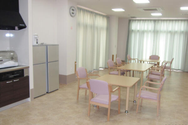 特別養護老人ホーム 香西会テレサ（パート）の柔道整復師求人メイン写真2