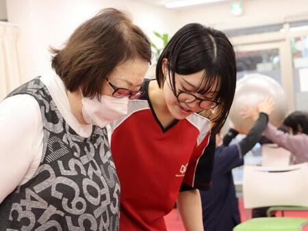 リハビリ型デイサービス レコードブック北千住（常勤）の社会福祉士求人メイン写真3