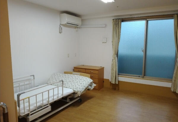 住宅型・介護付き有料老人ホーム　夢眠おおみやきた（常勤）の介護職求人メイン写真4