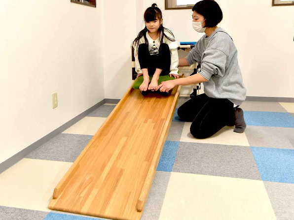 多機能型事業所　かばさんらぼ（児発管 / 契約社員） の保育士求人の写真