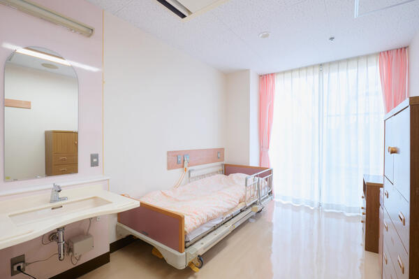 特別養護老人ホーム みどりの森（常勤） の介護職求人メイン写真2