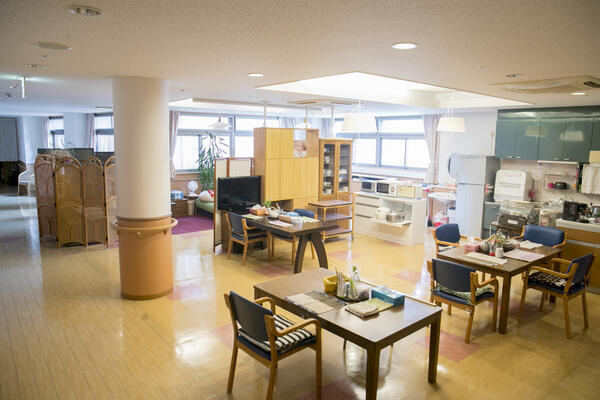 高秀苑デイサービスセンター（パート）の介護職求人メイン写真3