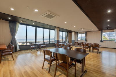 住宅型有料老人ホームグランドハウスミスト（相談員兼介護職/常勤）の社会福祉主事任用求人メイン写真2