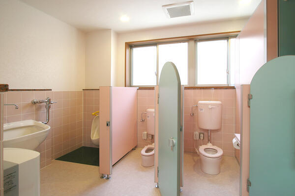 小規模保育所ちびっこランドらくえん（パート）の保育士求人メイン写真4