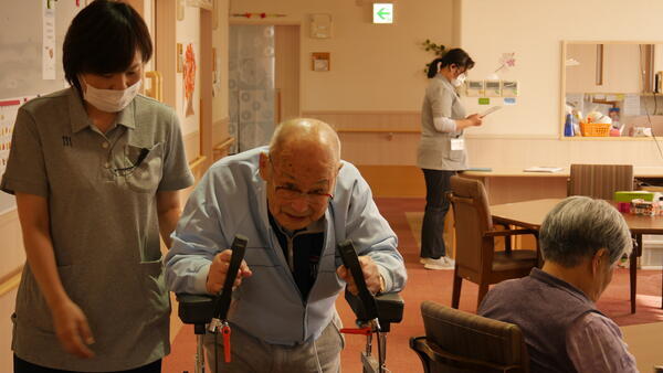 有料老人ホーム悠々（常勤） の介護福祉士求人メイン写真4