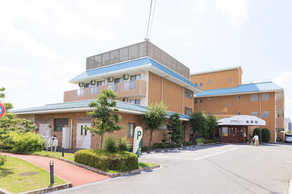 特別養護老人ホーム 高秀苑（常勤）の介護職求人の写真