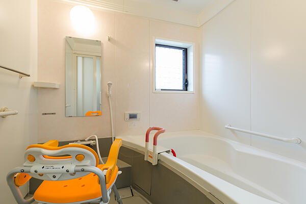 小規模多機能型居宅介護「どんぐりの家」（パート）の介護職求人メイン写真3