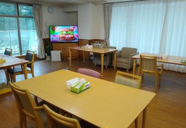 介護付き有料老人ホーム　夢眠おおみやきた（パート）の理学療法士求人メイン写真2