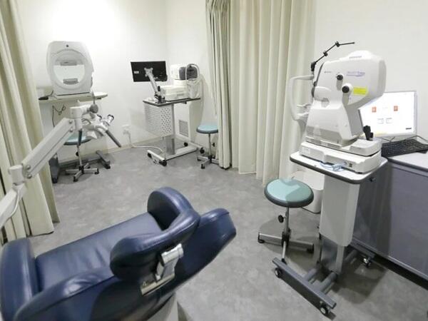 ホワイティうめだ眼科クリニック（常勤）の医療事務求人メイン写真4