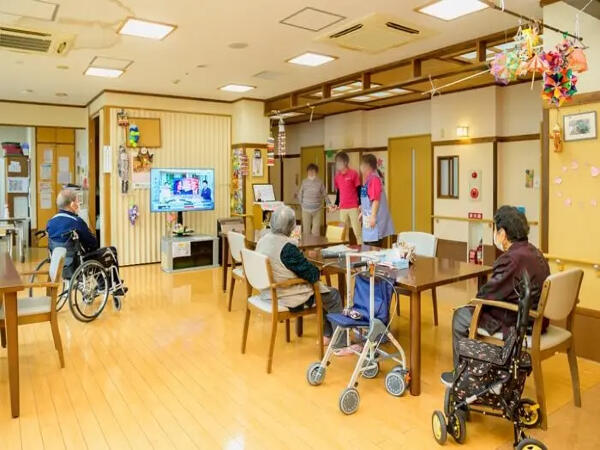 老人短期入所施設  さくらの里若柳（契約社員/常勤）の介護福祉士求人メイン写真2