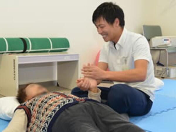 介護老人保健施設第二嘉祥苑「アコラス」（常勤） の看護師求人メイン写真3