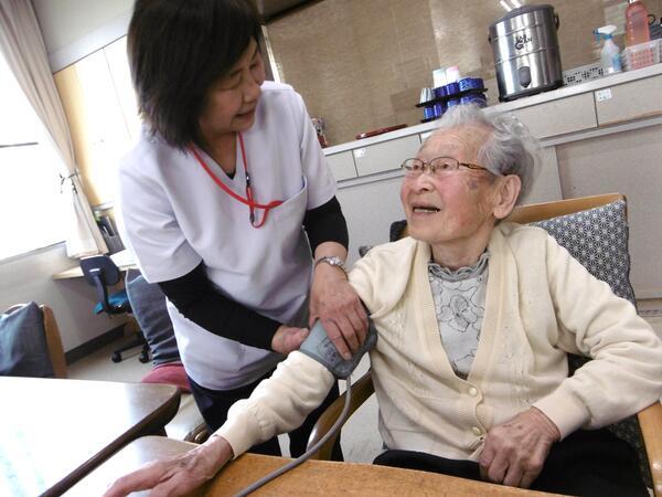 老人デイサービスセンター はっぴいあかり（パート）の介護職求人メイン写真4