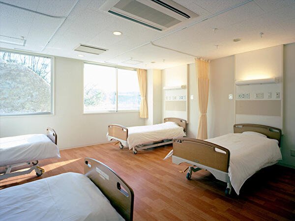 やすらぎの丘温泉病院（パート）の准看護師求人メイン写真4