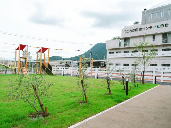 こころの医療センター五色台（一部送迎業務有/常勤）の一般事務求人の写真