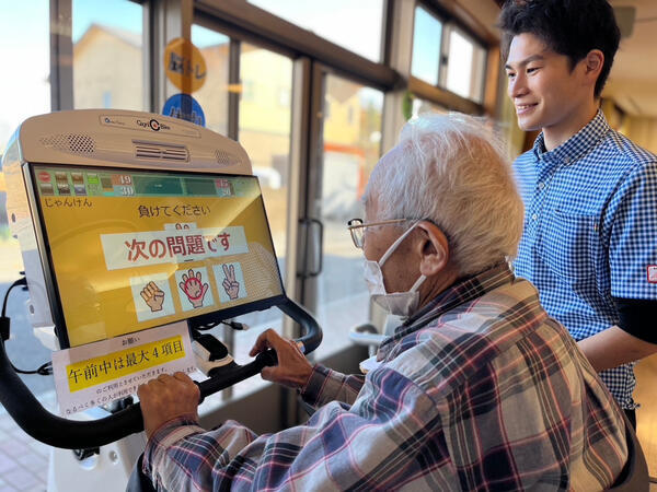 デイサービスセンター　扇の森（パート）の送迎ドライバー求人メイン写真3