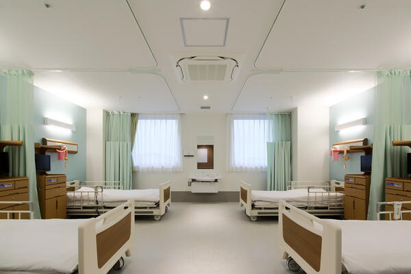 浦安中央病院（パート）の看護助手求人メイン写真4