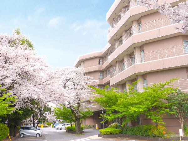 さがみ林間病院（外来/常勤）の看護師求人の写真