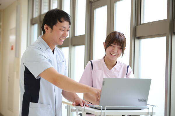 光愛病院（病棟/常勤）の看護師求人メイン写真4