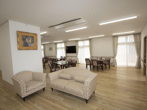 ルソン・ドゥ・クール高槻（夜勤専従・準常勤）の看護師求人メイン写真2