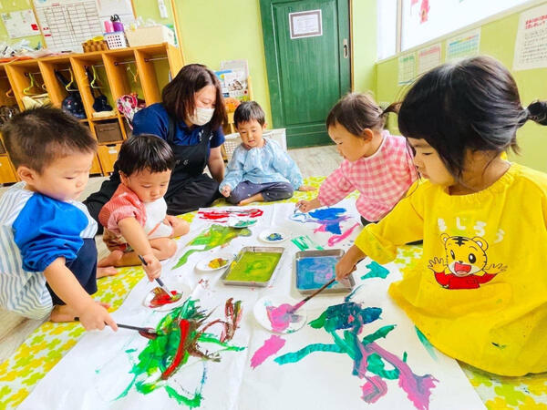 企業主導型保育園 ハースアカデミー保育園の保育士求人メイン写真2