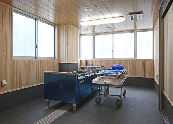 真正会病院（日勤専従/常勤）の看護助手求人メイン写真3