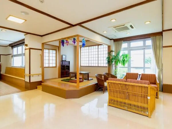 老人短期入所施設  さくらの里若柳（契約社員/常勤）の介護福祉士求人メイン写真4