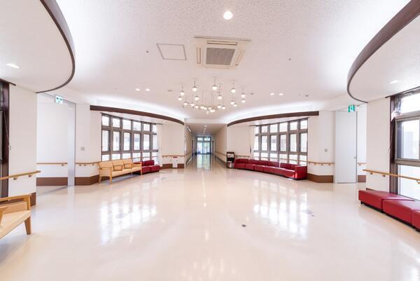 特別養護老人ホーム 川辺みどり園（常勤）の介護職求人メイン写真2