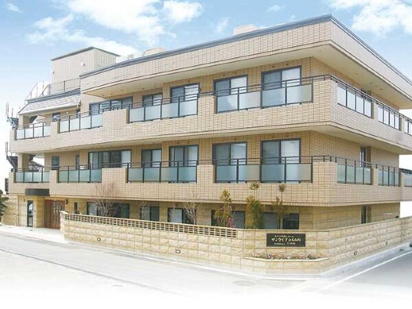 ユニット型特別養護老人ホーム サンライフひろみね(常勤)の調理師/調理員求人の写真