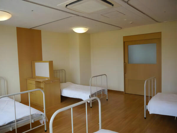 新淡路病院（パート）の看護助手求人メイン写真3