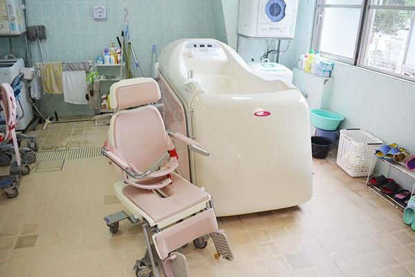 デイサービスセンターくつろぎの里（常勤）の介護職求人メイン写真4