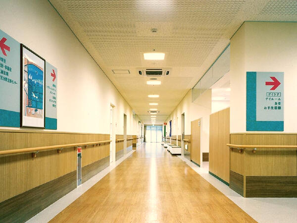 介護老人保健施設やすらぎの郷（支援相談員/常勤）の社会福祉士求人メイン写真2