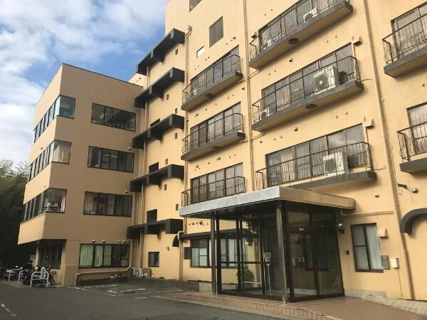 足立病院（外来/午前パート）の看護師求人の写真