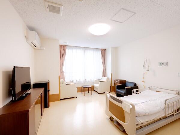 平安の森記念病院（夜勤専従/パート）の准看護師求人メイン写真3