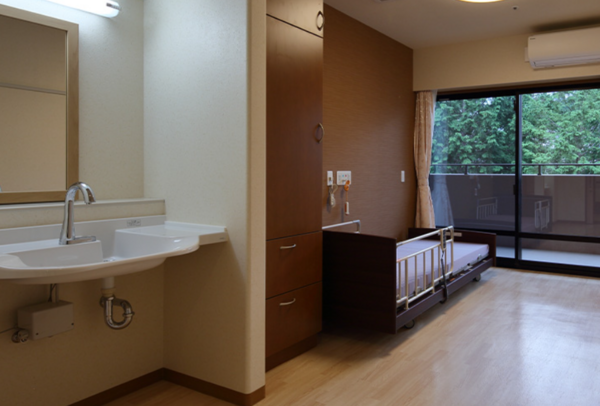 ユニット型特別養護老人ホーム 青梅園（パート） の介護職求人メイン写真3