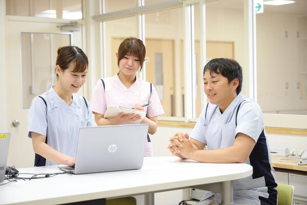 光愛病院（病棟/常勤）の看護師求人メイン写真2