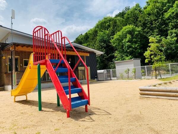 のびのびぞうさん保育園（正社員）ZZ1 の保育士求人メイン写真2