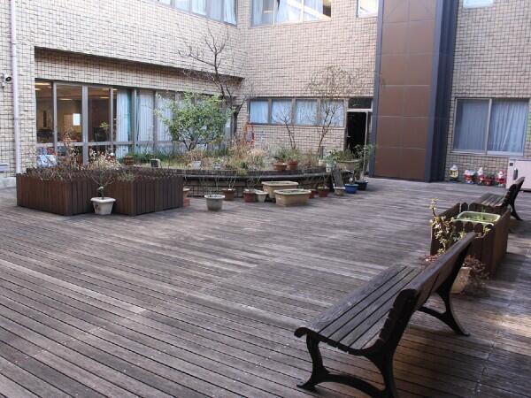 特別養護老人ホーム 上井草園（常勤）の介護福祉士求人メイン写真2