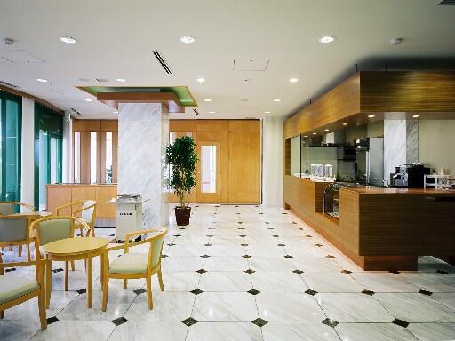 特別養護老人ホーム ハピネスあだち（常勤）の准看護師求人メイン写真3