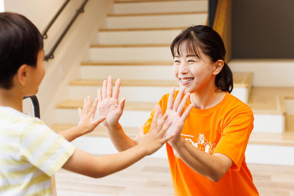 松山リエール保育園（園長/正社員）の保育士求人メイン写真2