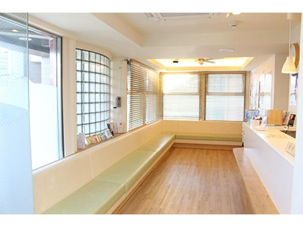 方南町皮ふ科クリニック（常勤）の看護師求人メイン写真2