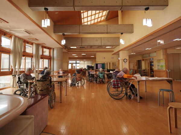 特別養護老人ホームさざなみ苑（常勤）の介護福祉士求人メイン写真4