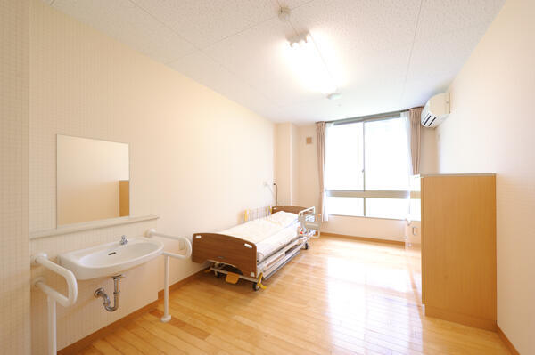 特別養護老人ホームよっかいち諧朋苑（常勤）の管理栄養士求人メイン写真2