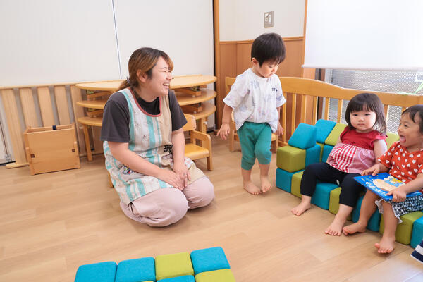 認定こども園 よつ葉こども園（常勤）の保育士求人メイン写真2