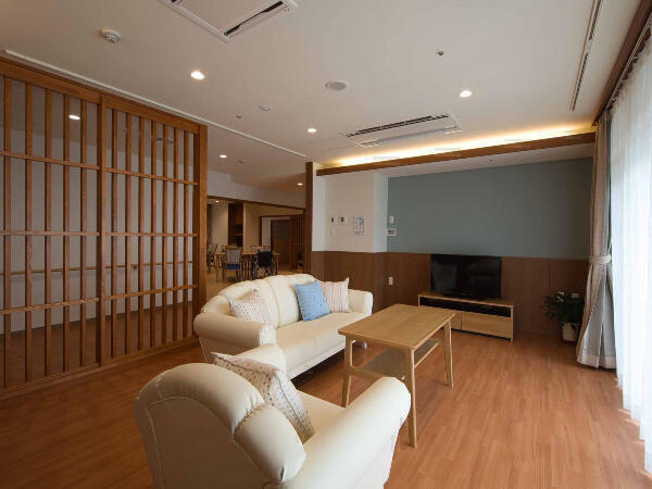 特別養護老人ホーム 仙川くぬぎ園（夜勤パート）の介護福祉士求人メイン写真3