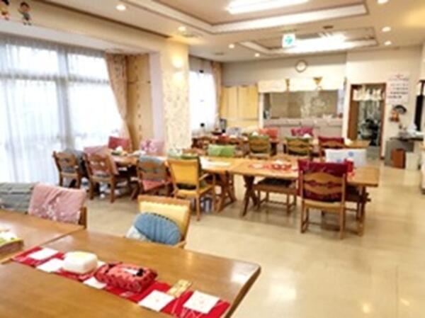 老人デイサービスセンター はっぴいあかり（パート）の介護職求人メイン写真2