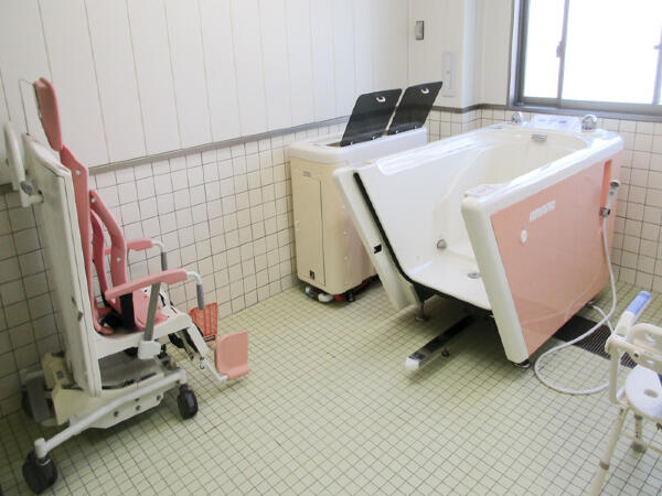 介護付有料老人ホーム にらやま（常勤）の介護福祉士求人メイン写真4