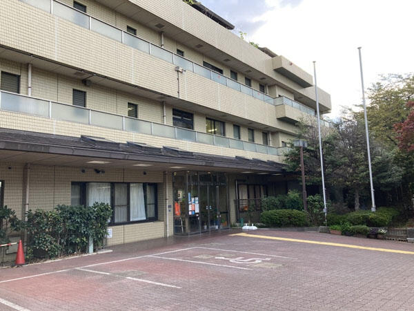 荒川区立東日暮里在宅高齢者通所サービスセンター（常勤） の介護福祉士求人の写真