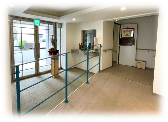 住宅型有料老人ホームいずみ（正社員）の介護福祉士求人メイン写真3