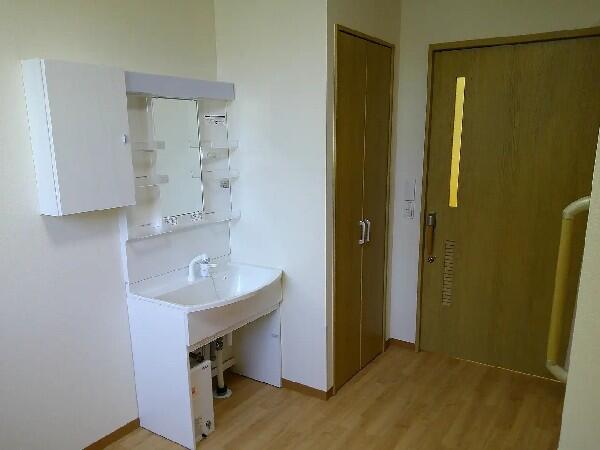 有料老人ホーム ハッピー川端（常勤）の介護職求人メイン写真2